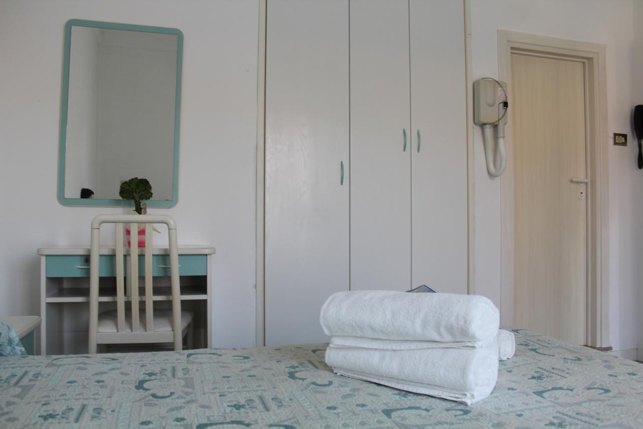 Hotel American Bellaria-Igea Marina Bilik gambar